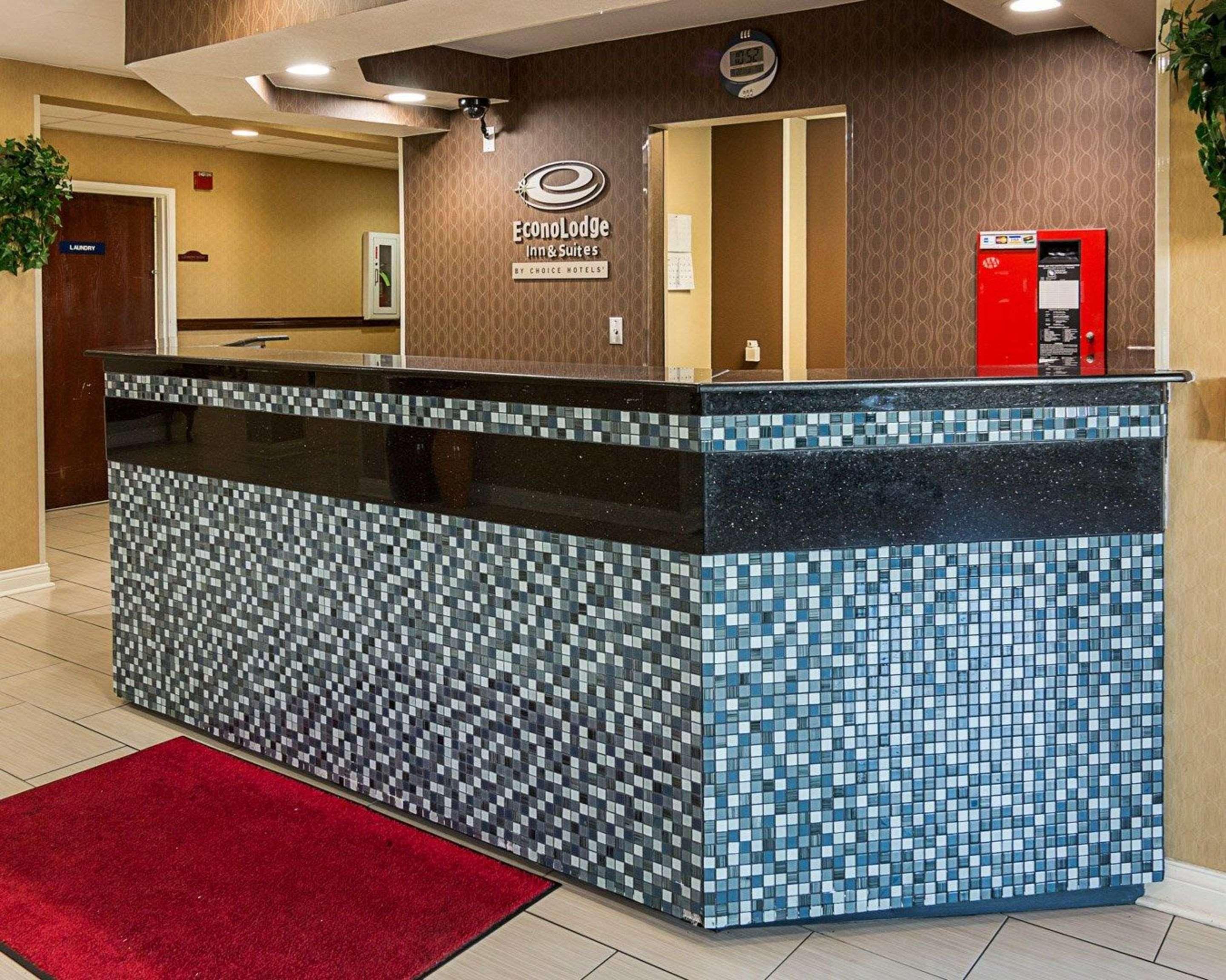Econo Lodge Inn & Suites Natchitoches Exteriör bild