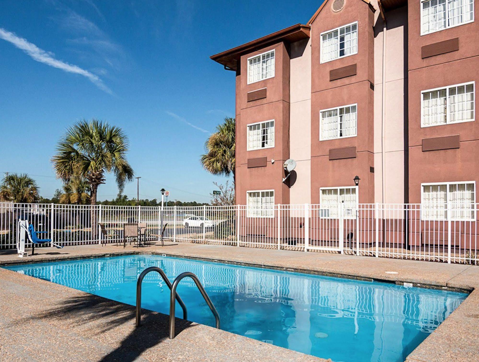 Econo Lodge Inn & Suites Natchitoches Exteriör bild